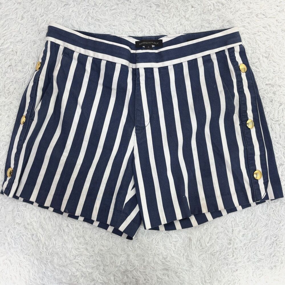 Banana Republic Shorts Women 6 Ryan 5in Blue White Striped Gold Buttons Nautical